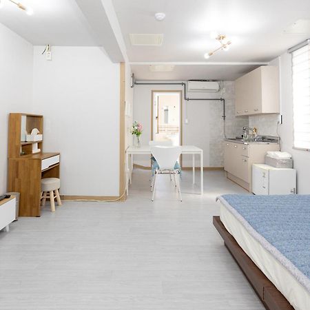 Dashim Guest House Gunsan Extérieur photo