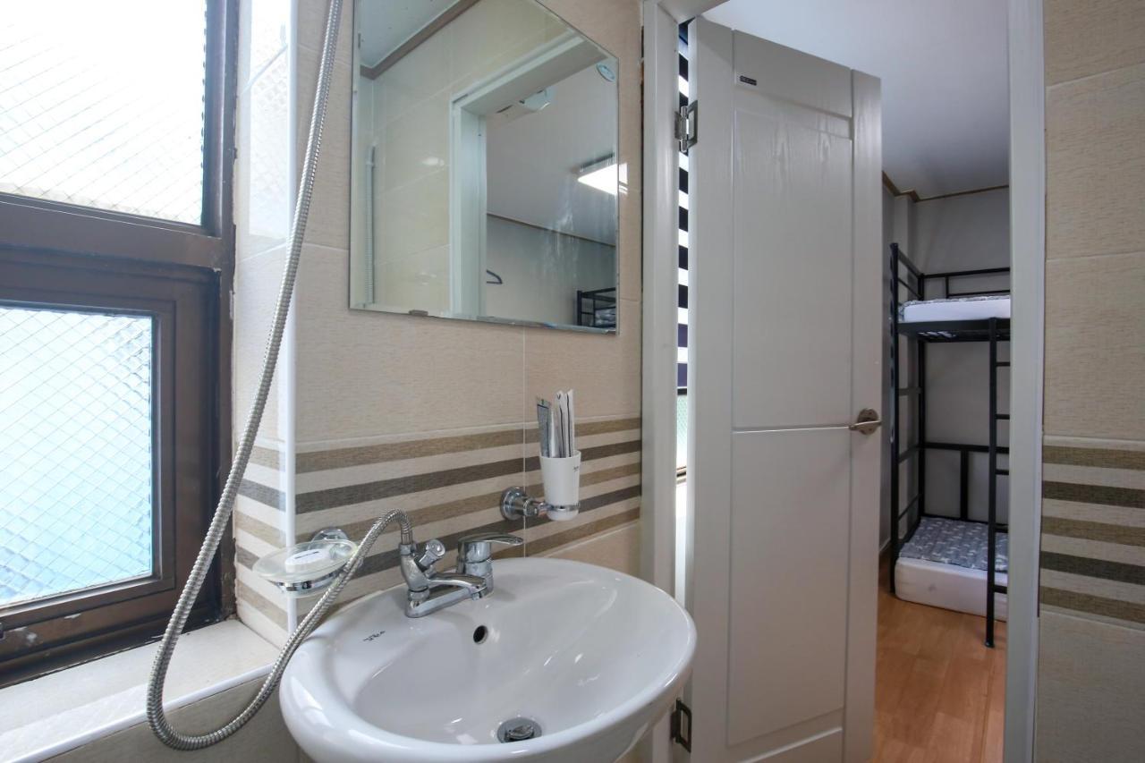 Dashim Guest House Gunsan Extérieur photo
